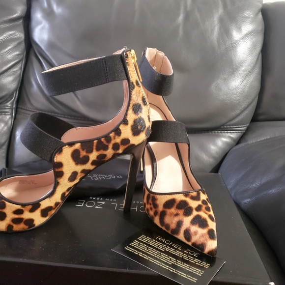 Rachel Zoe Leopard Calf Hair Fur Pointed Toe Pump - Picture 7 of 9